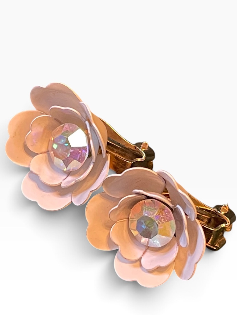 1960’s Lisner White Enamel Metal Flower Aurora Borealis Clip On Earrings